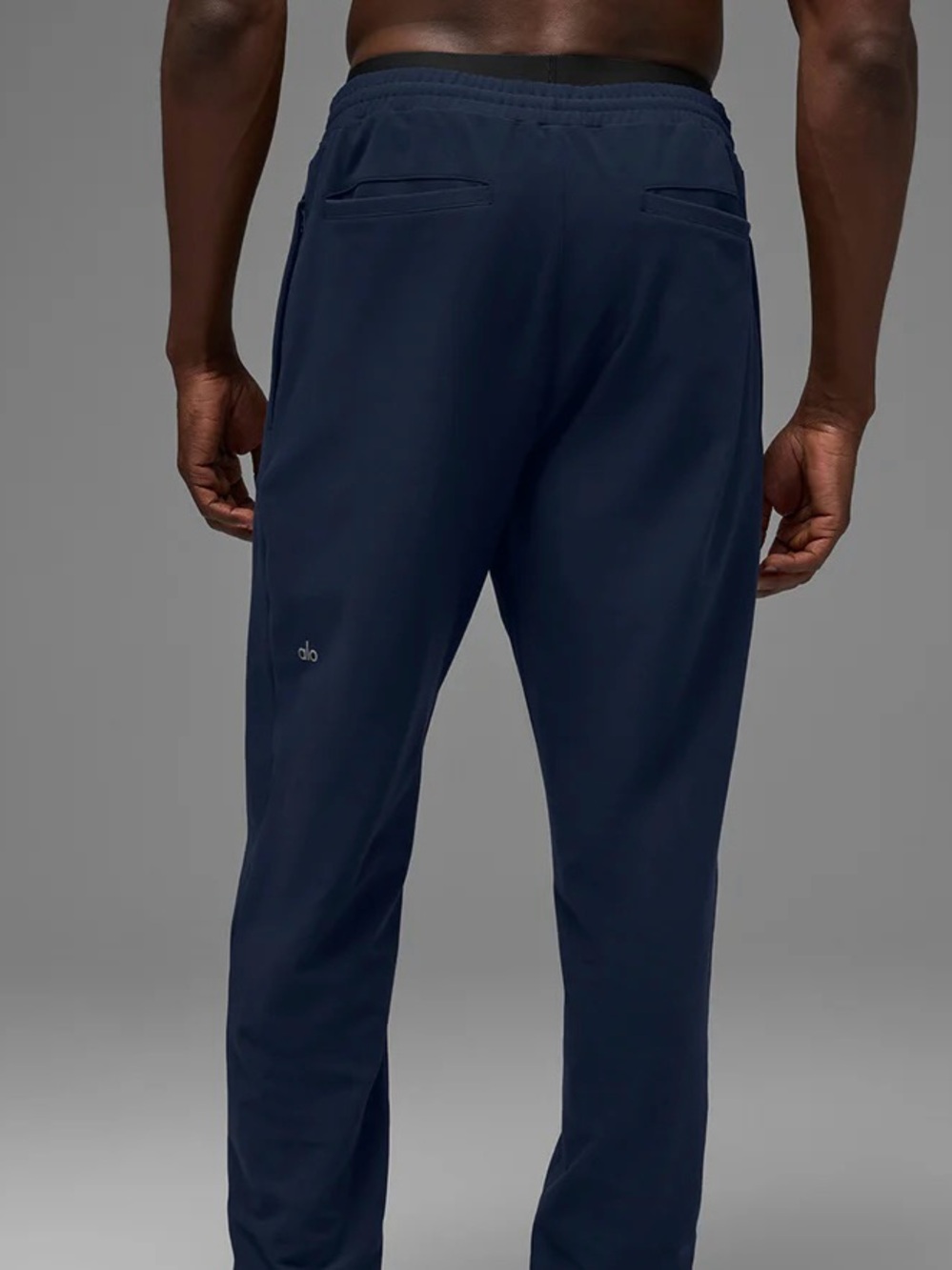 ALO Yoga Conquer React Performance Pant - Navy Blue